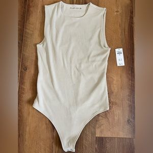 Abercrombie & Fitch Ribbed Crewneck bodysuit size small NWT